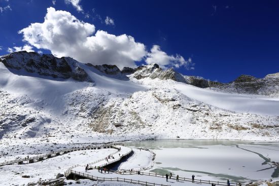 好像北京的公交車多數(shù)都是北汽福田的車，尤其